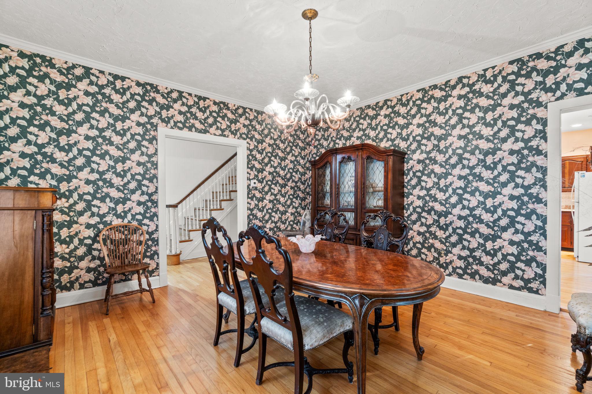 3 Center Road Baltimore, MD 21286 - Photo 18 of 57 a dining room with furniture and wooden floor