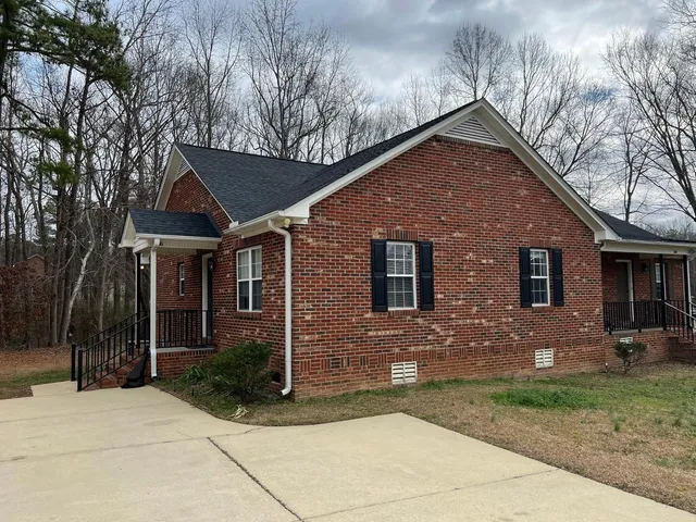 $1,400 | 106 Bald Drive, Clayton, NC 27520