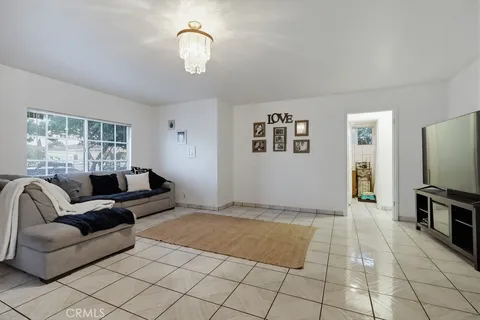 $850,000 | 4322 West 105th Street, Inglewood, CA 90304