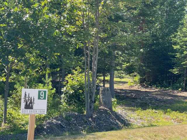 $270,000 | 9 Forest Drive, Arundel, ME 04046