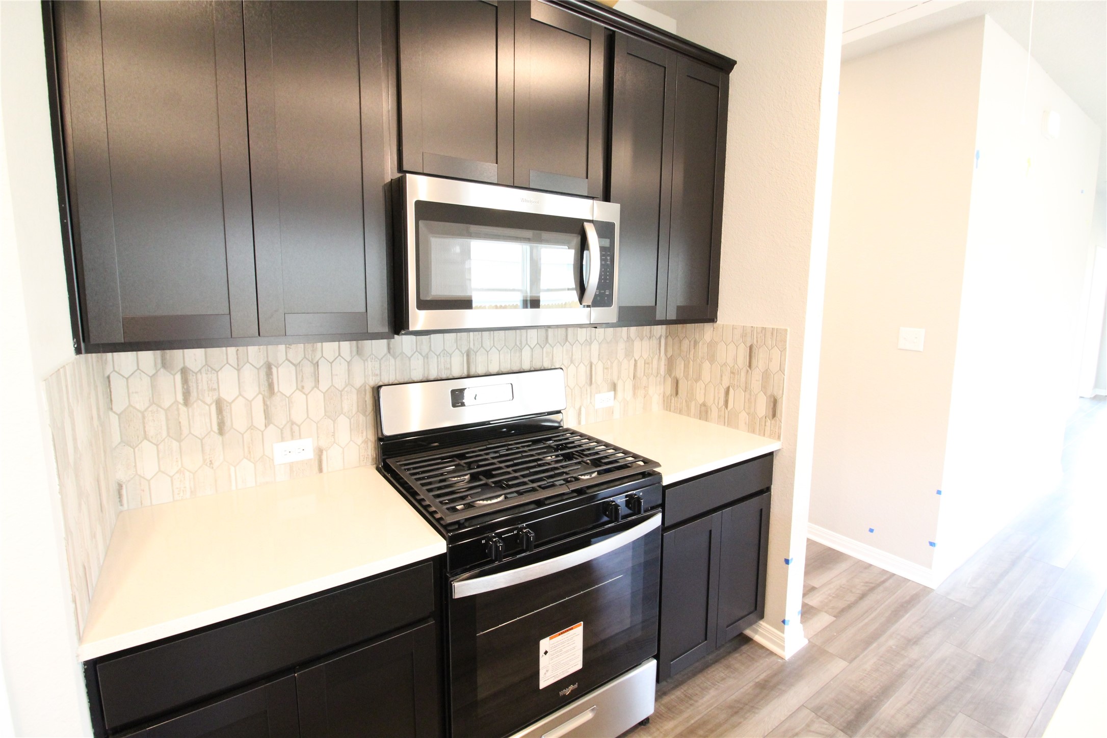 504 Dayspring Cove Georgetown, TX 78628 - Photo 3 of 23