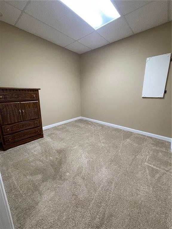 103 Live Oak Court Dallas, GA 30157 - Photo 21 of 25 a view of an empty room and dresser