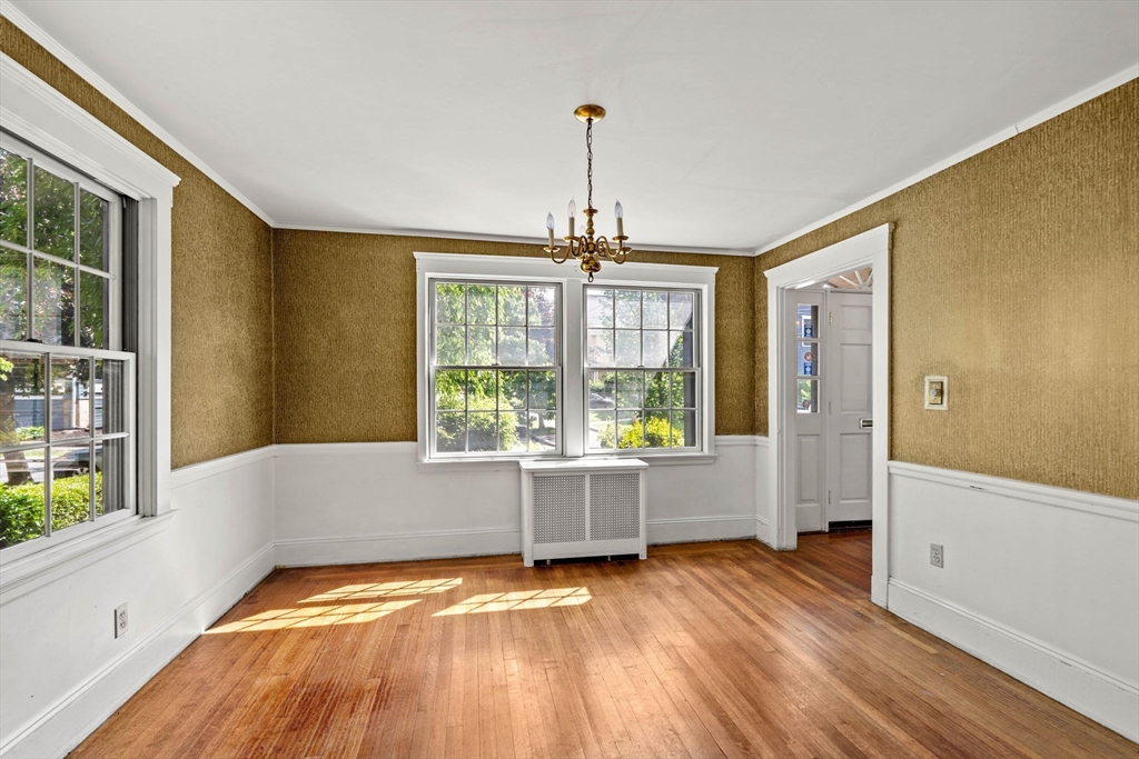 60 Linden Road Melrose, MA 02176 - Photo 14 of 40