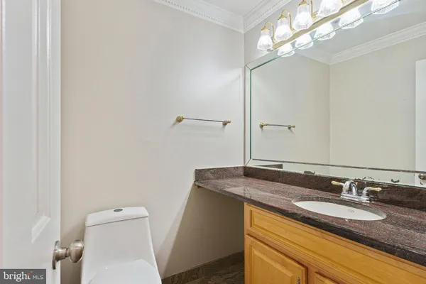 $3,800 | 8251 Clifton Farm Court, Alexandria, VA 22306