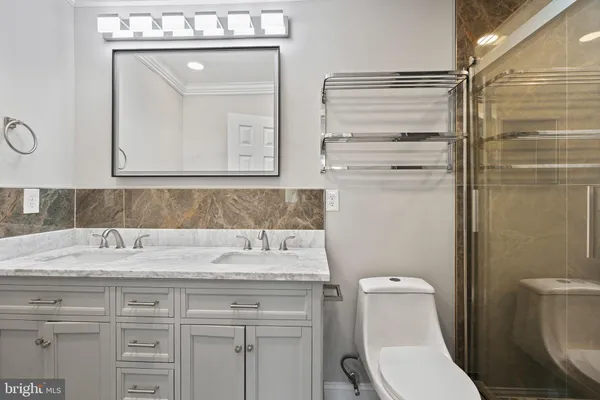 $3,800 | 8251 Clifton Farm Court, Alexandria, VA 22306