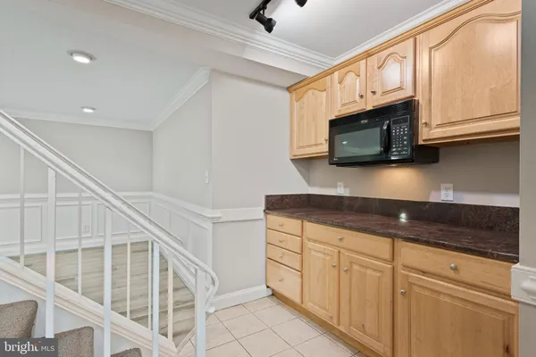 $3,800 | 8251 Clifton Farm Court, Alexandria, VA 22306