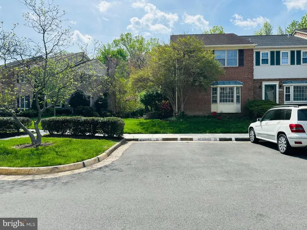 $3,800 | 8251 Clifton Farm Court, Alexandria, VA 22306