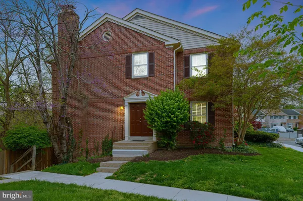 $3,800 | 8251 Clifton Farm Court, Alexandria, VA 22306