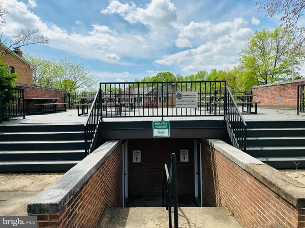 $3,800 | 8251 Clifton Farm Court, Alexandria, VA 22306