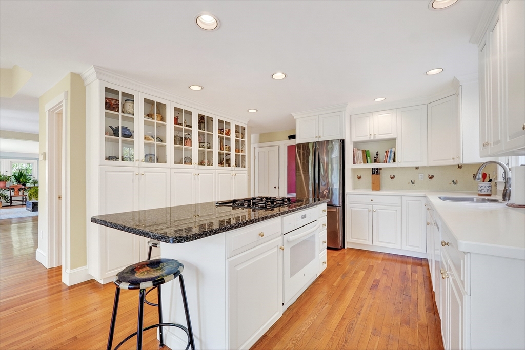 374 Dover Road Westwood, MA 02090 - Photo 3 of 40 Gallery Image 3