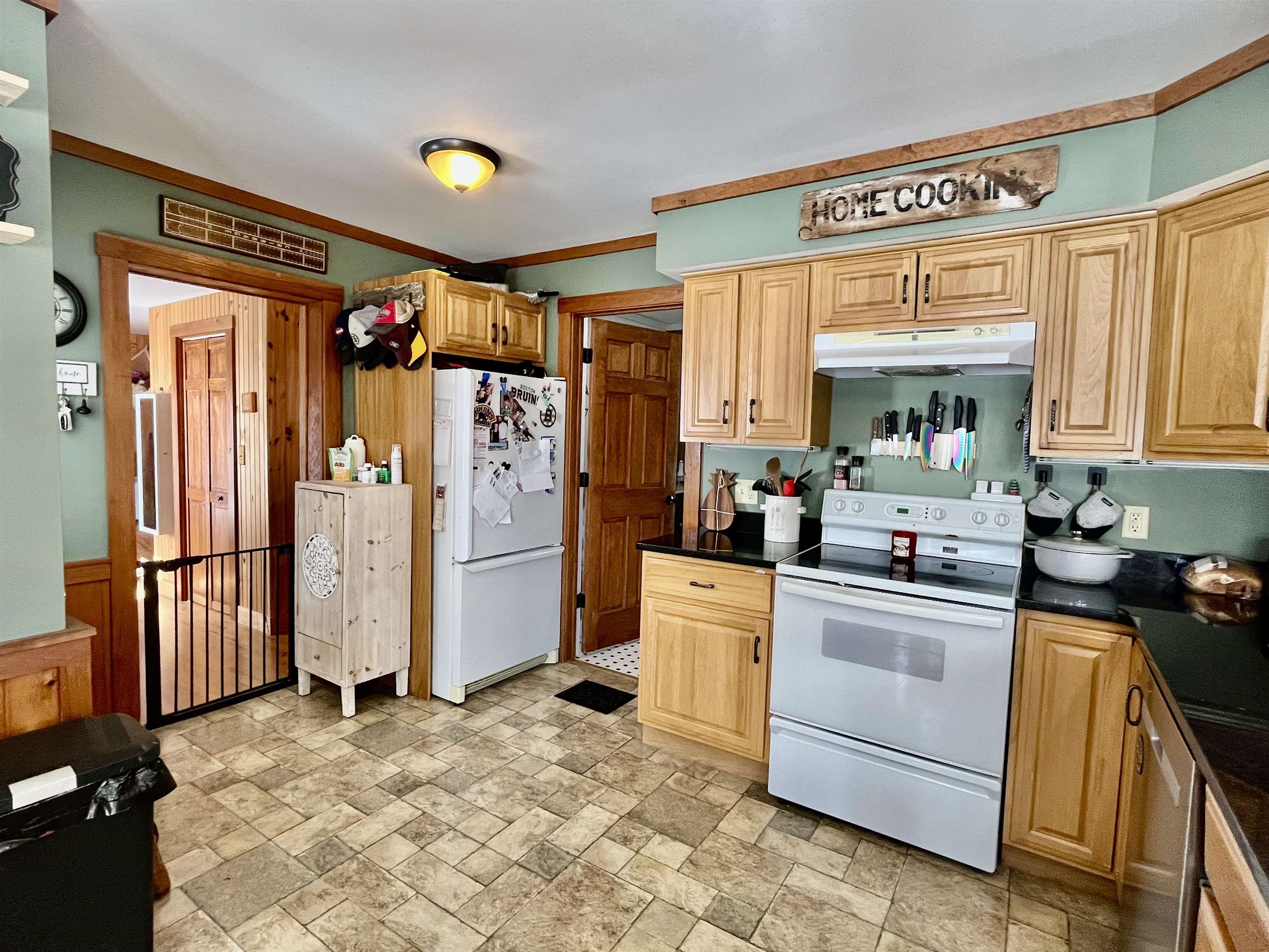 181 Hill Road Dummer, NH 03588 - Photo 11 of 32