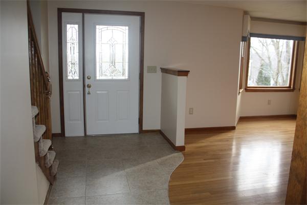 15 Ida Road Worcester, MA 01604 - Photo 3 of 30 Gallery Image 3