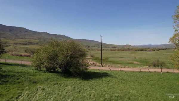 $197,630 | 19763 Butler Lane, Ola, ID 83657