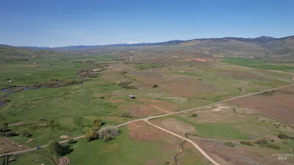 $197,630 | 19763 Butler Lane, Ola, ID 83657
