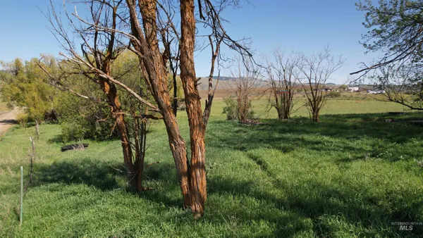 $197,630 | 19763 Butler Lane, Ola, ID 83657