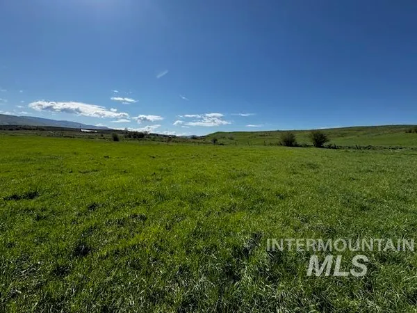 $197,630 | 19763 Butler Lane, Ola, ID 83657
