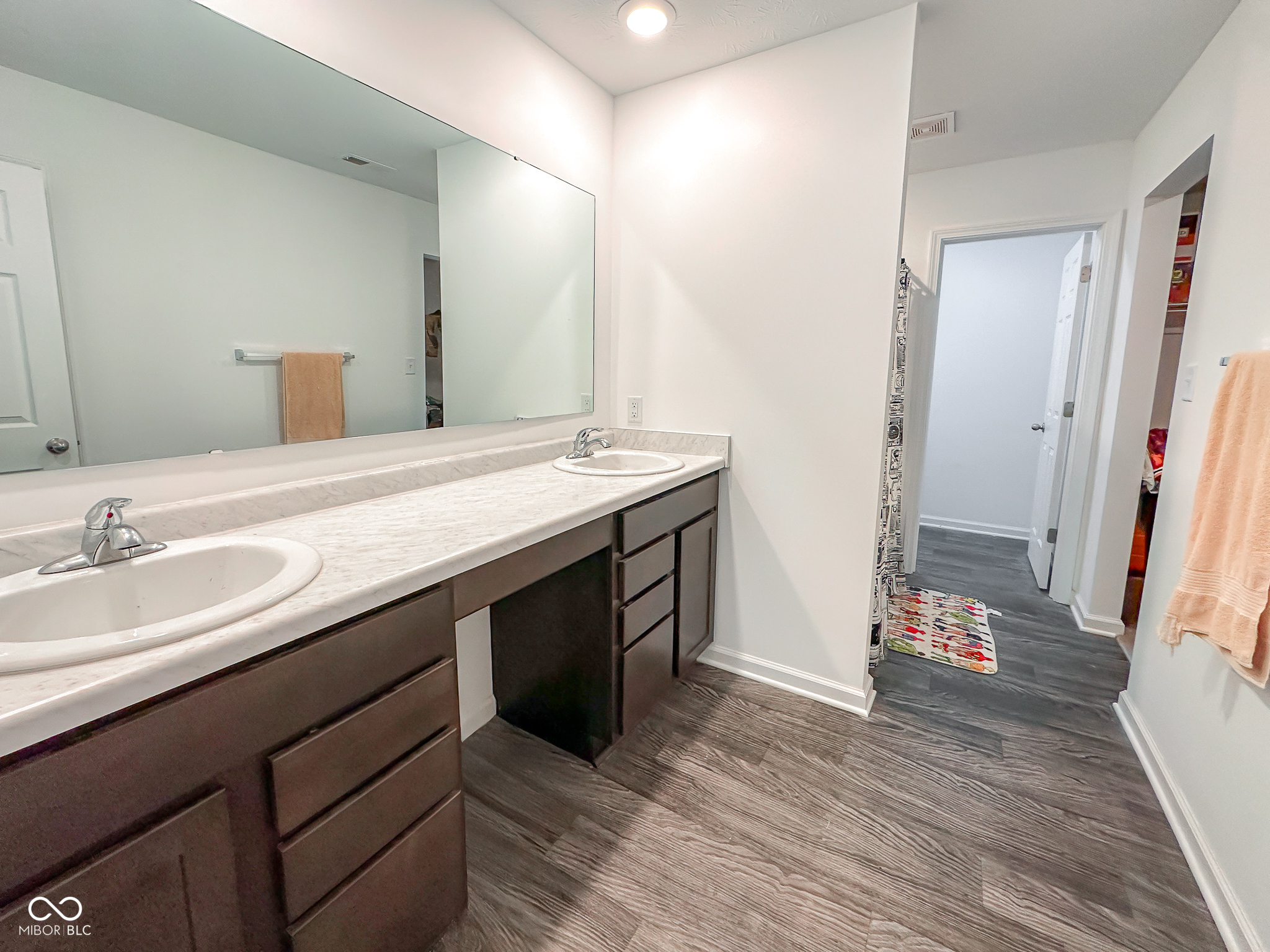 2127 Abbey Lane Columbus, IN 47201 - Photo 14 of 24