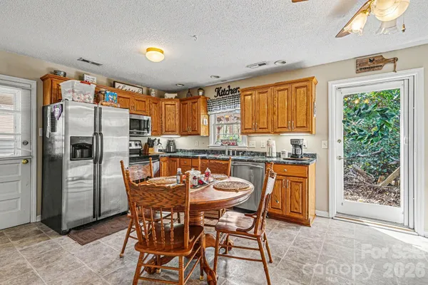 $250,000 | 5069 West Piedmont Circle, Conover, NC 28613