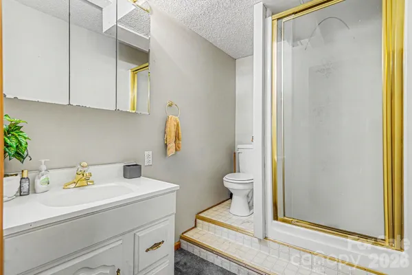 $250,000 | 5069 West Piedmont Circle, Conover, NC 28613