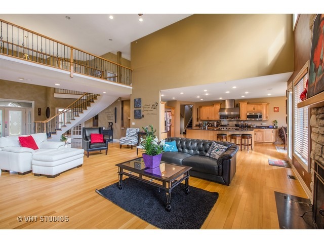 1501 Guthrie Drive Inverness, IL 60067 - Photo 11 of 25