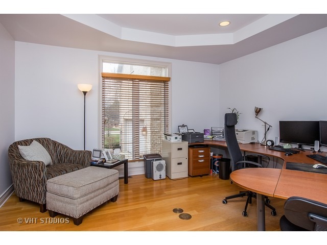 1501 Guthrie Drive Inverness, IL 60067 - Photo 12 of 25