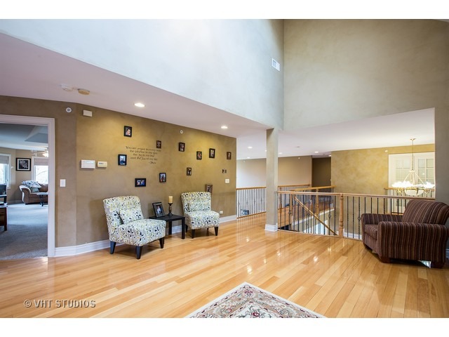 1501 Guthrie Drive Inverness, IL 60067 - Photo 14 of 25