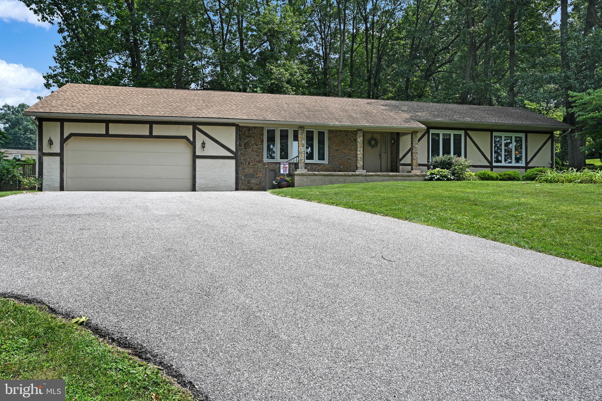 2209 Keeney Road Spring Grove, PA 17362 - Photo 2 of 28