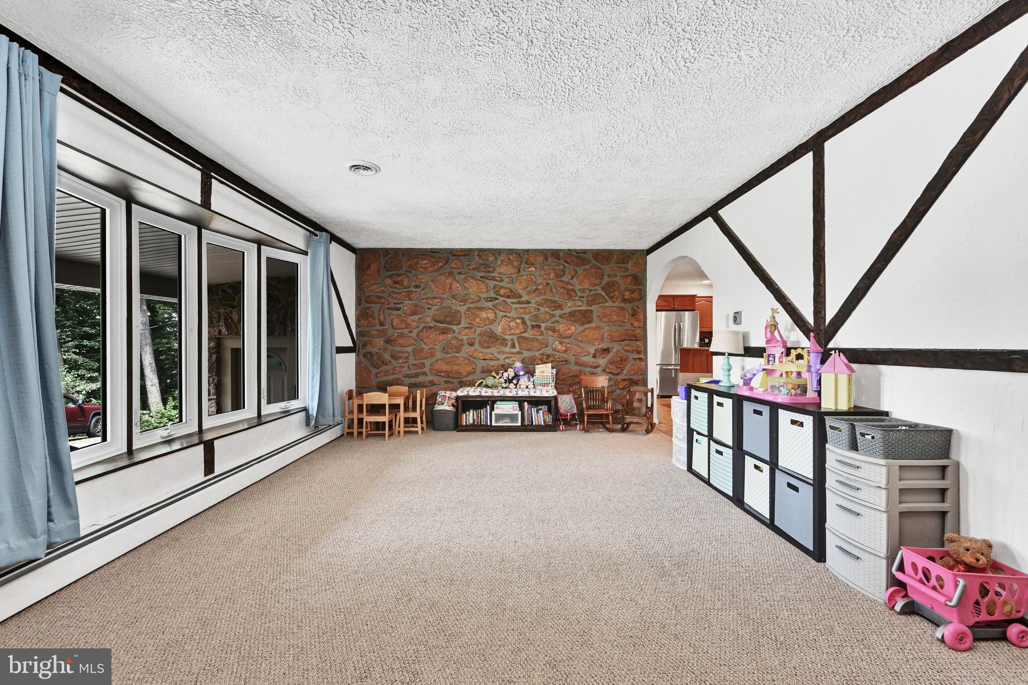2209 Keeney Road Spring Grove, PA 17362 - Photo 5 of 28