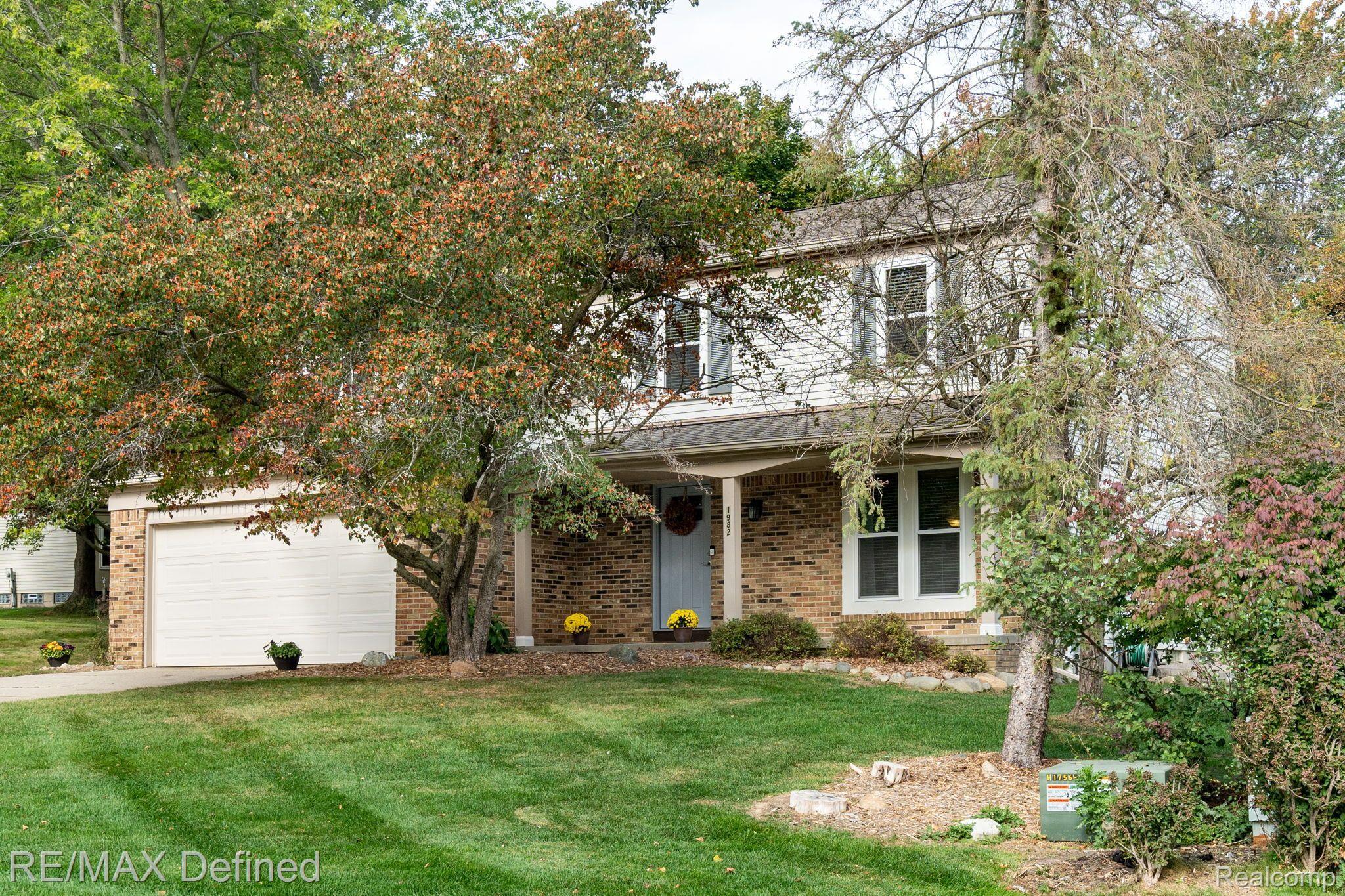 1982 Brookfield Road Rochester, MI 48306 - Photo 2 of 43 Gallery Image 2