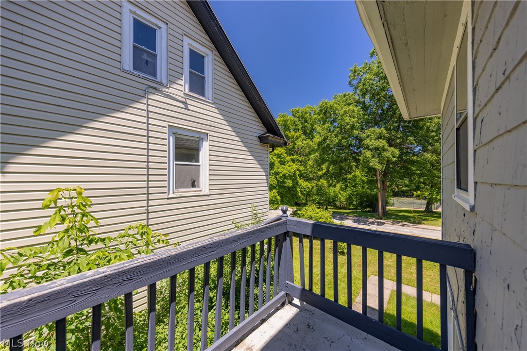 14650 Superior Road Cleveland, OH 44118 - Photo 23 of 50