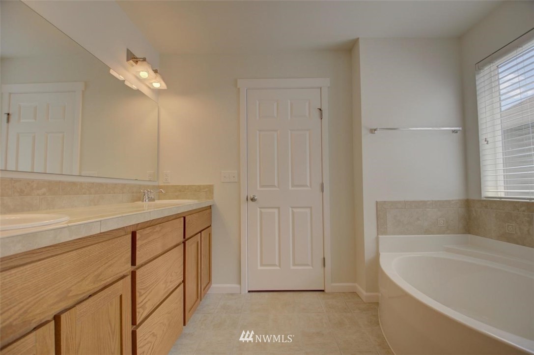 6923 Inlay Street Southeast Lacey, WA 98513 - Photo 19 of 29 Gallery Image 19