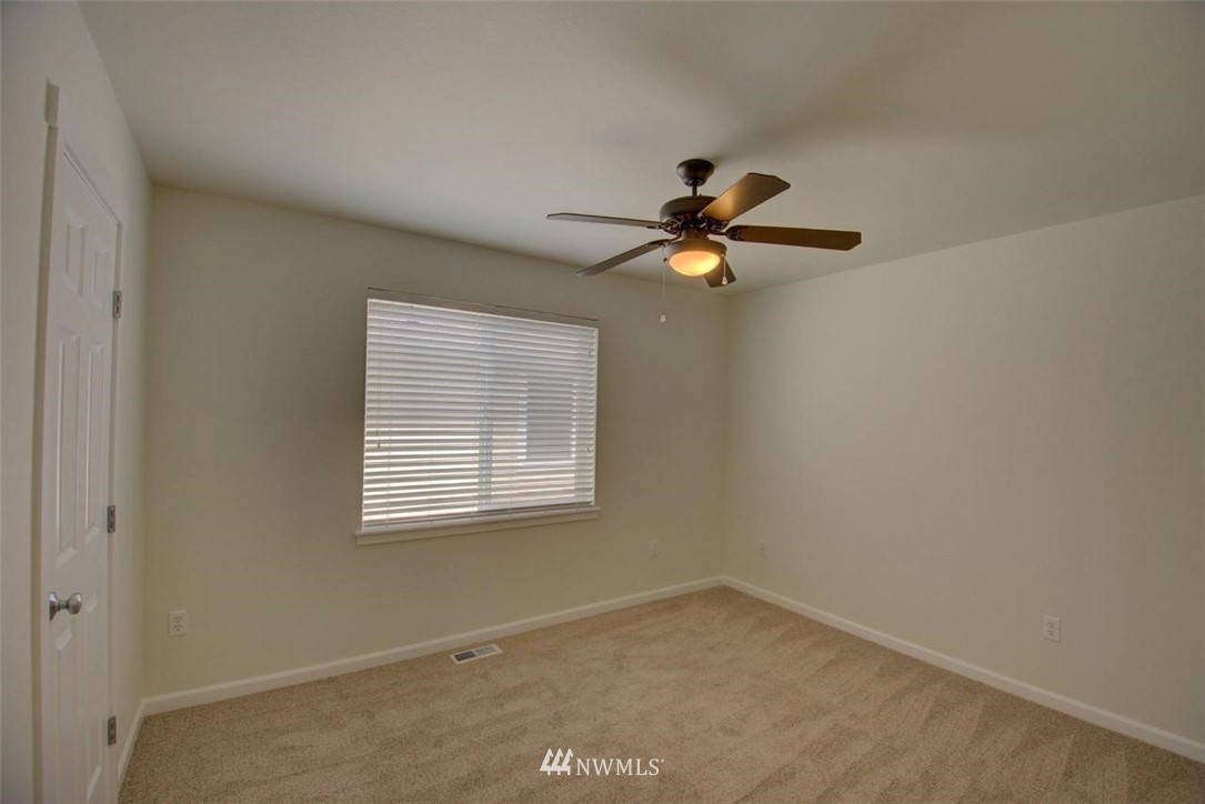 6923 Inlay Street Southeast Lacey, WA 98513 - Photo 22 of 29 Gallery Image 22