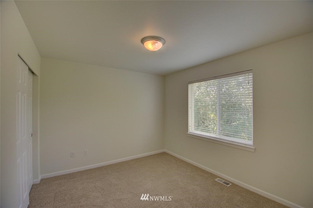 6923 Inlay Street Southeast Lacey, WA 98513 - Photo 23 of 29 Gallery Image 23