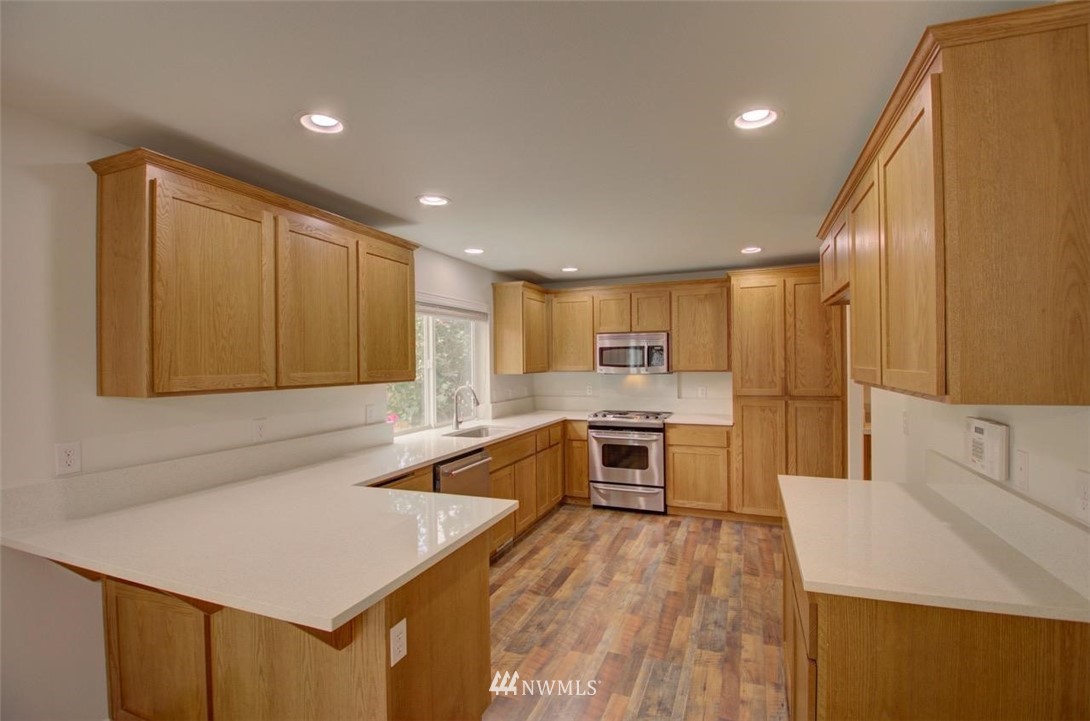 6923 Inlay Street Southeast Lacey, WA 98513 - Photo 8 of 29 Gallery Image 8