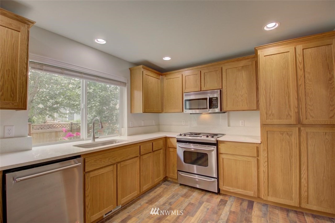 6923 Inlay Street Southeast Lacey, WA 98513 - Photo 9 of 29 Gallery Image 9