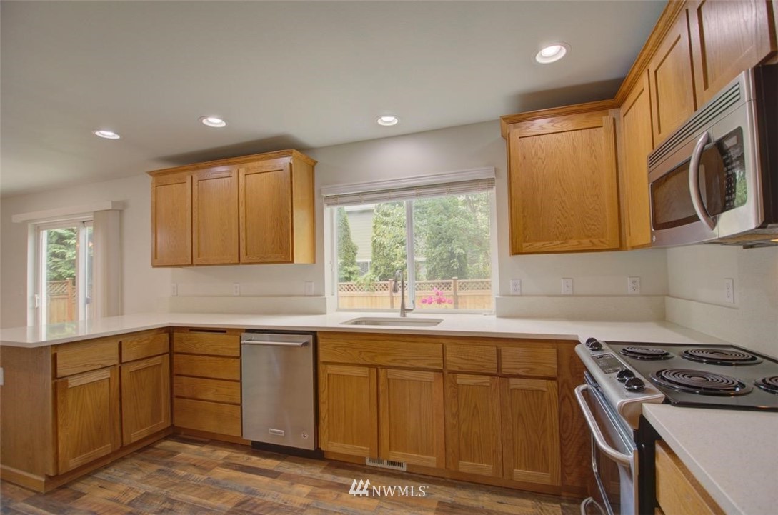 6923 Inlay Street Southeast Lacey, WA 98513 - Photo 10 of 29 Gallery Image 10
