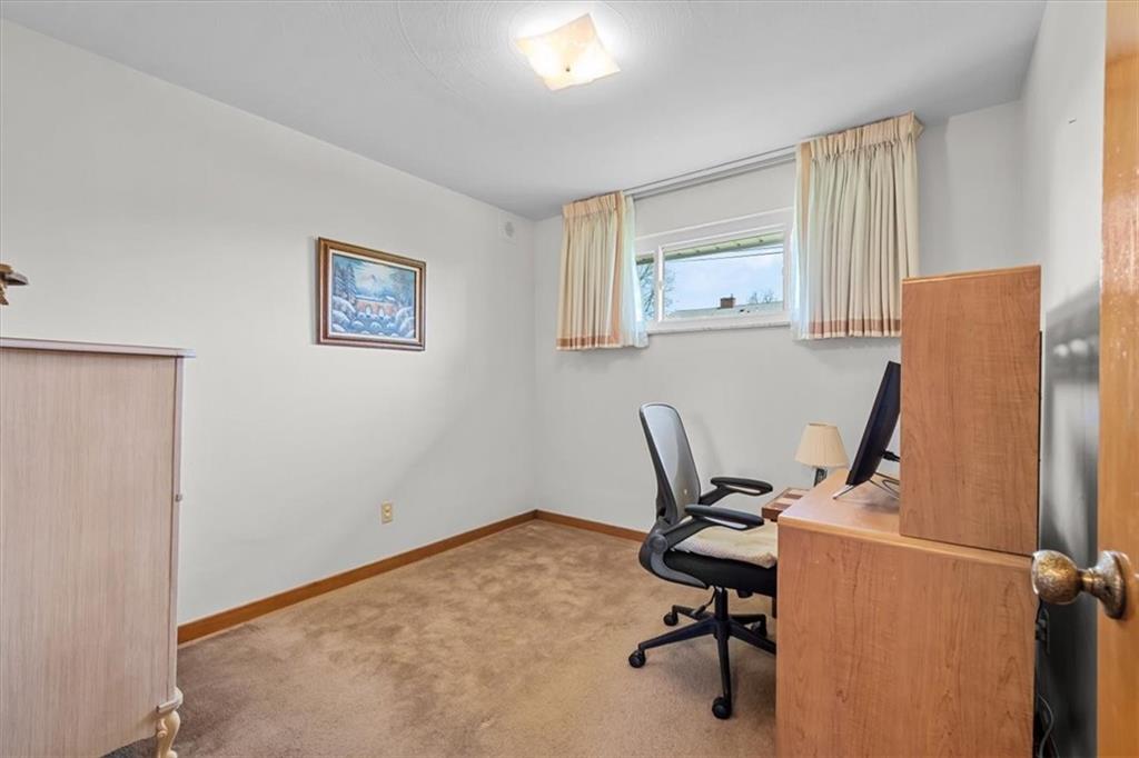 466 Orchard Spring Road Pittsburgh, PA 15220 - Photo 21 of 36 Gallery Image 21