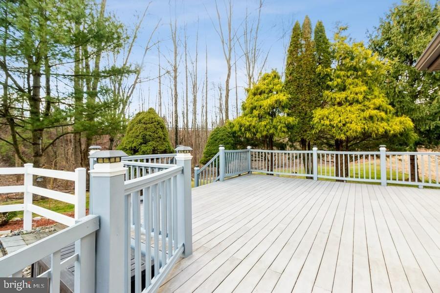 237 Tether Way Doylestown, PA 18901 - Photo 18 of 26 Deck