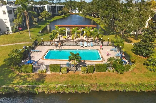 $214,900 | 6188 80th Street North, Unit 102, St. Petersburg, FL 33709