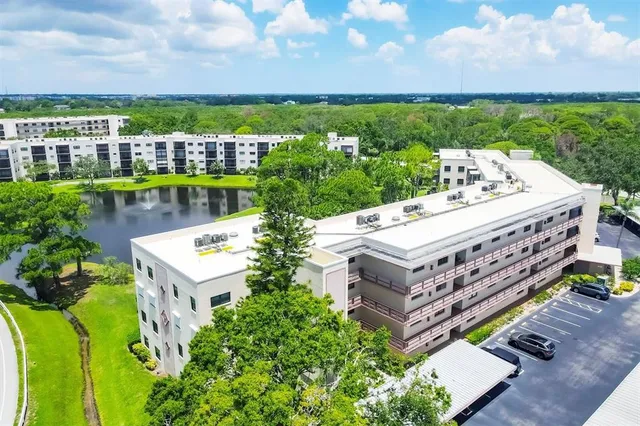 $214,900 | 6188 80th Street North, Unit 102, St. Petersburg, FL 33709