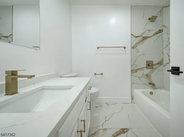 $2,700 | 1141 Clawson Court, Plainfield, NJ 07060