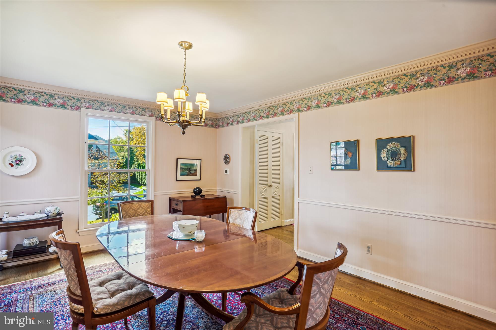 5517 Devon Road Bethesda, MD 20814 - Photo 18 of 61 Sizeable Dining Room with Chair Rail Molding