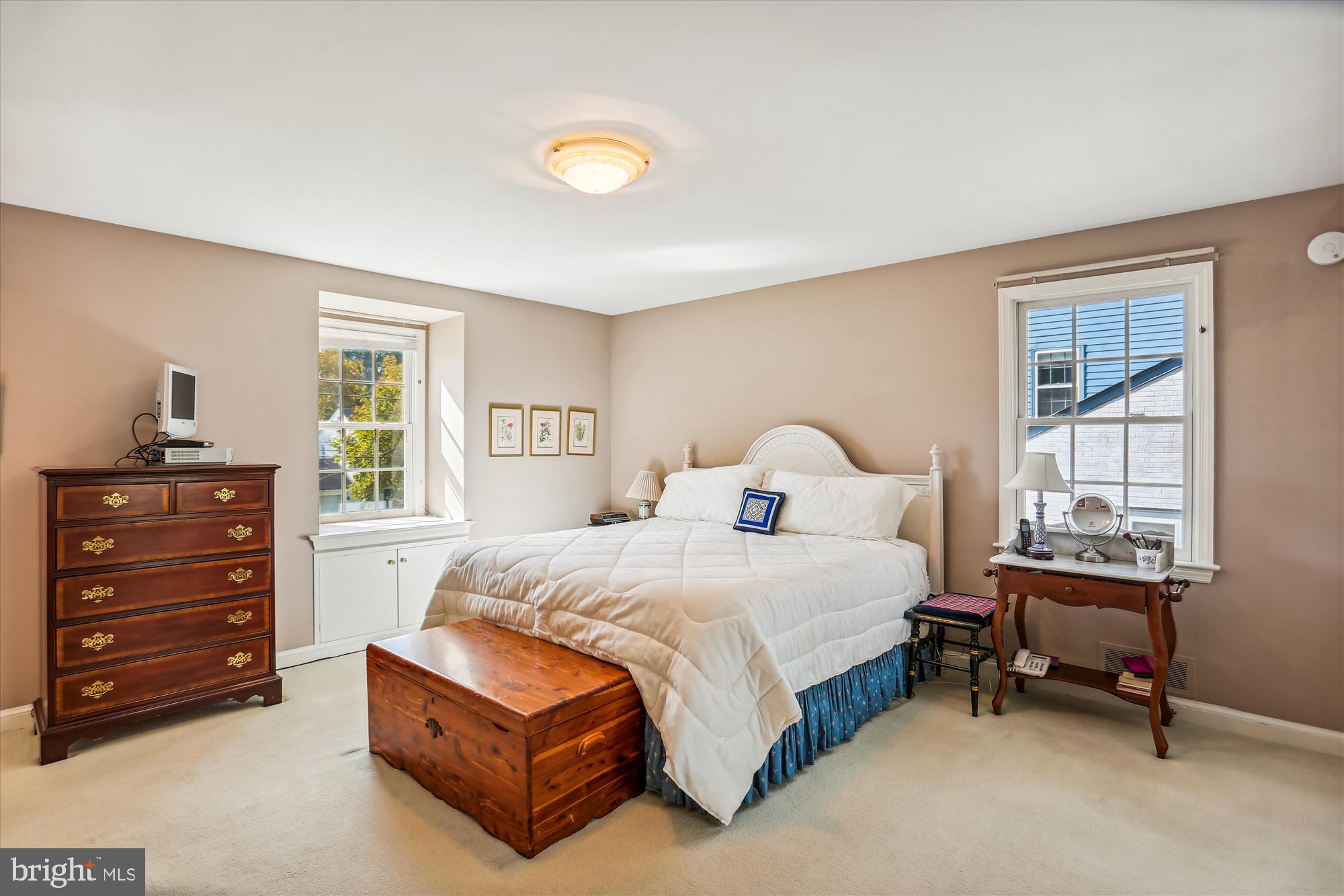 5517 Devon Road Bethesda, MD 20814 - Photo 24 of 61 Bright Bedroom Suite with a Window Bench