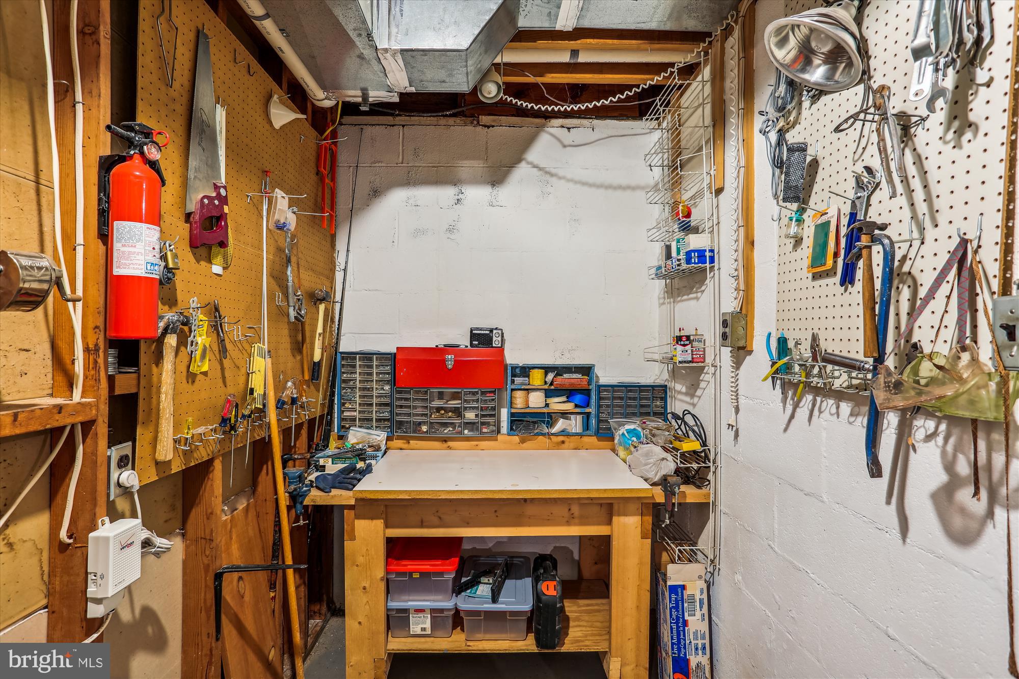 5517 Devon Road Bethesda, MD 20814 - Photo 41 of 61 Work Bench Area