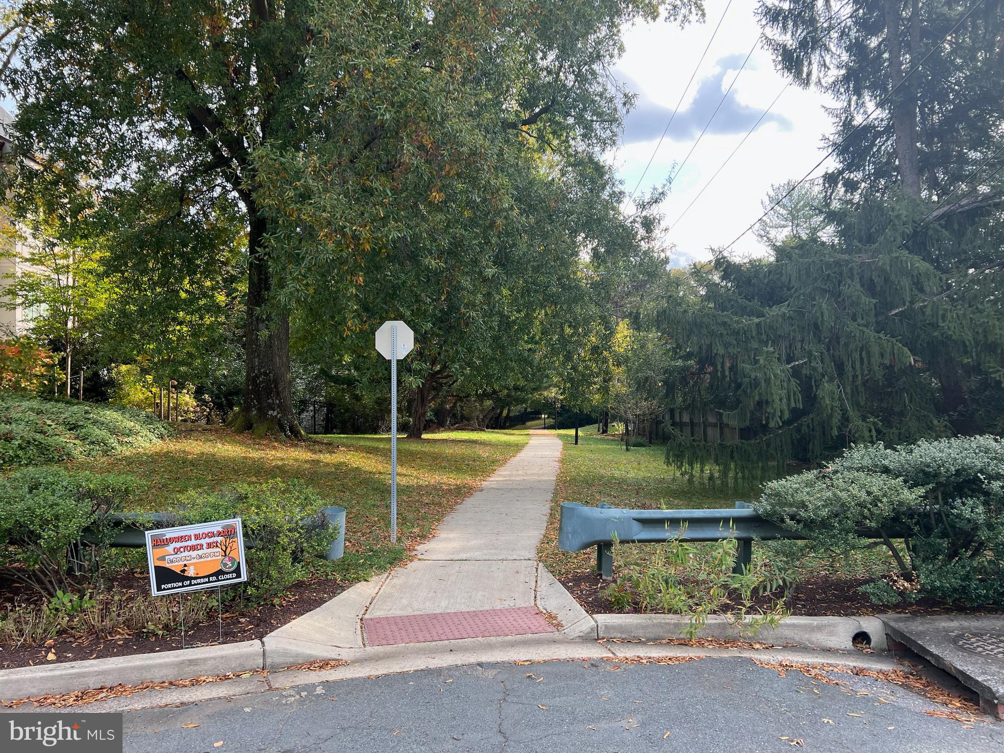 5517 Devon Road Bethesda, MD 20814 - Photo 52 of 61 Neighborhood Path to Downtown Bethesda