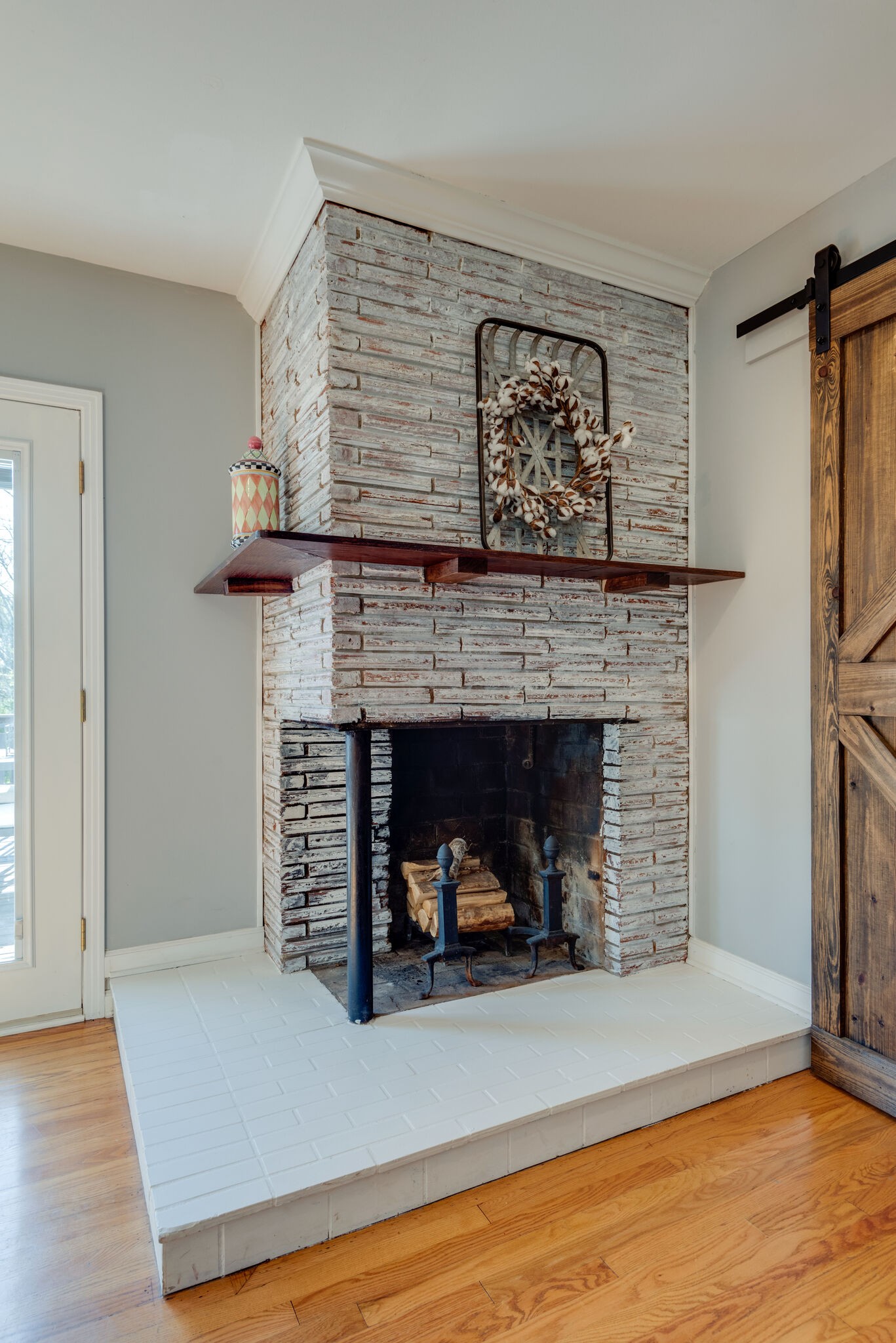 4902 Timberhill Drive Nashville, TN 37211 - Photo 12 of 30 a living room with a fireplace
