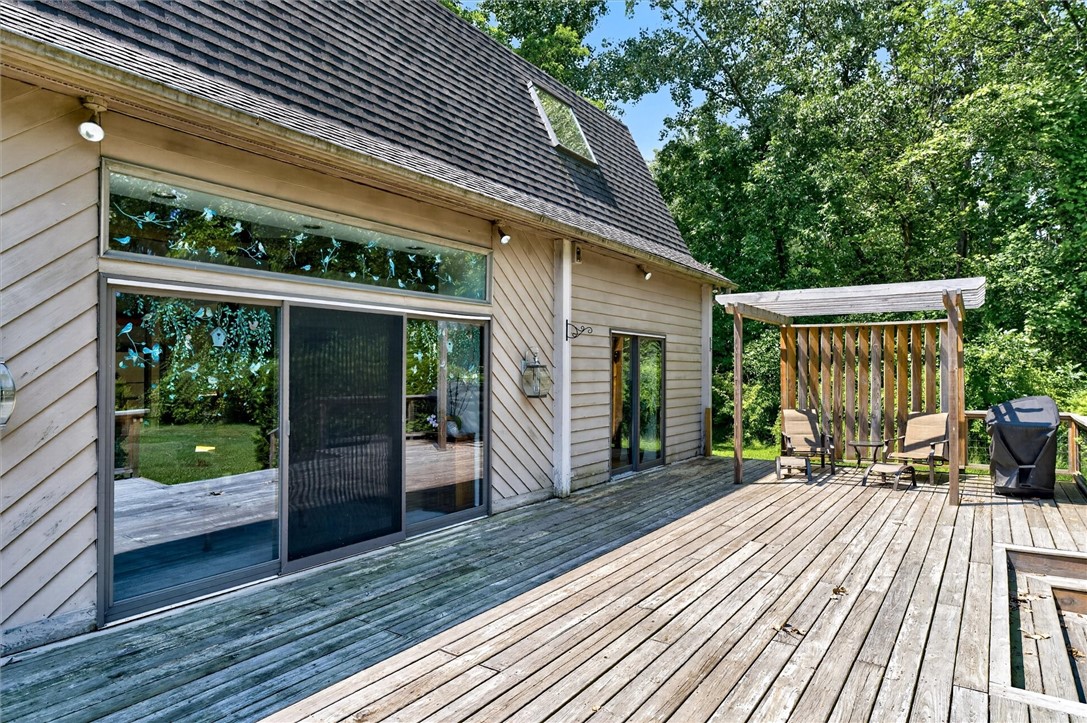 1880 Lake Road Webster, NY 14580 - Photo 9 of 49