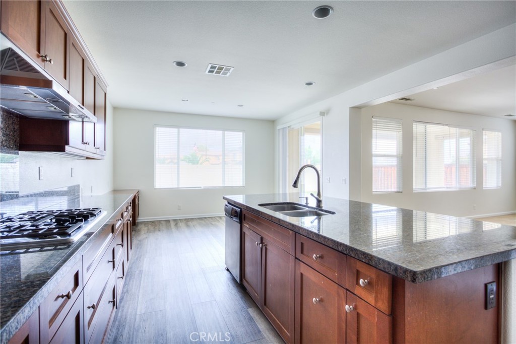 10860 Portofino Lane Riverside, CA 92503 - Photo 17 of 45 Gallery Image 17