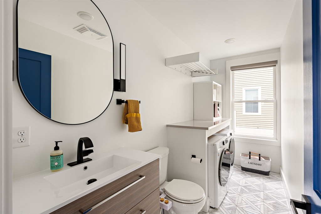 62 Governor Winthrop Road, Unit 1 Somerville, MA 02145 - Photo 9 of 26