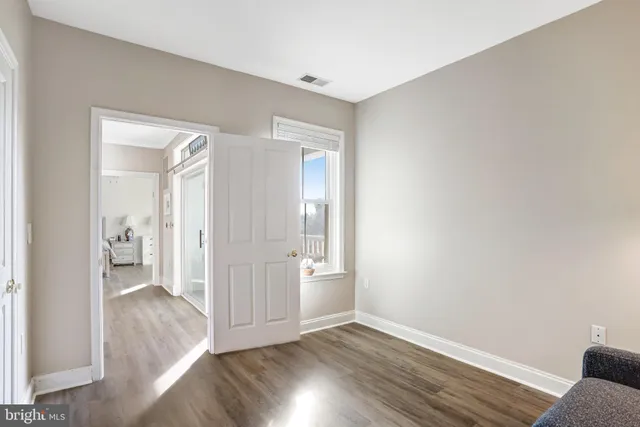 $374,500 | 2500 Waterside Drive, Unit 303, Frederick, MD 21701